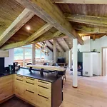 アパート A Casa Kristall