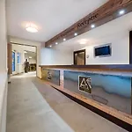 アパート A Casa Kristall