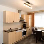 アパート A Casa Kristall *