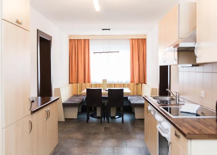 Апартаменти A Casa Kristall